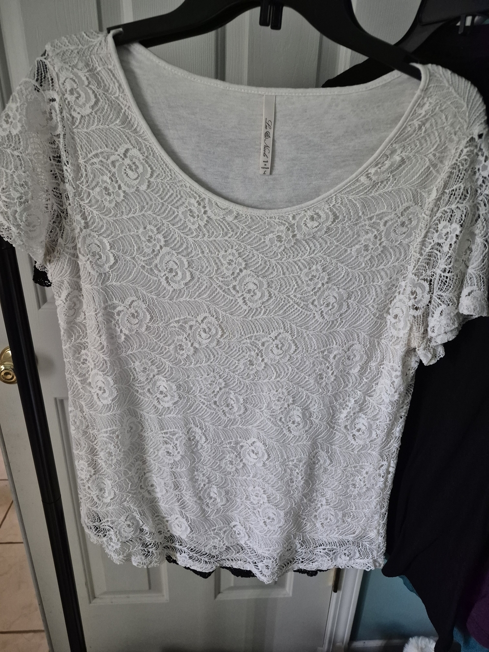 Women's White Floral Lace Short Sleeve Top